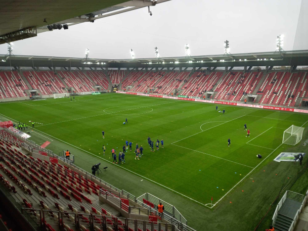 Royal Antwerp und Hannover 96 bereiten sich auf die Saison in Iserlohn vor