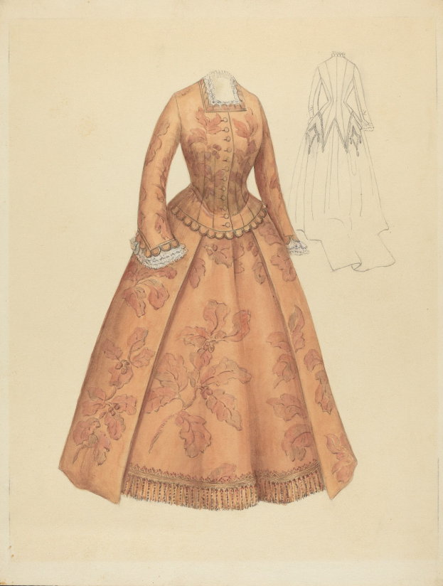 Ein detailliertes Zeichnung eines 18. Jahrhundert Kostümdesigns mit einem langen Blumenmusterkleid mit hohem Halsausschnitt, pink und lila Oberteil, blauer Rock und Spitzenbesatz vor einem hellblauen Hintergrund.