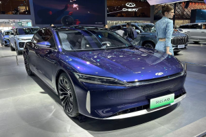 Geely-Eigentümer könnte größter Daimler-Aktionär werden
