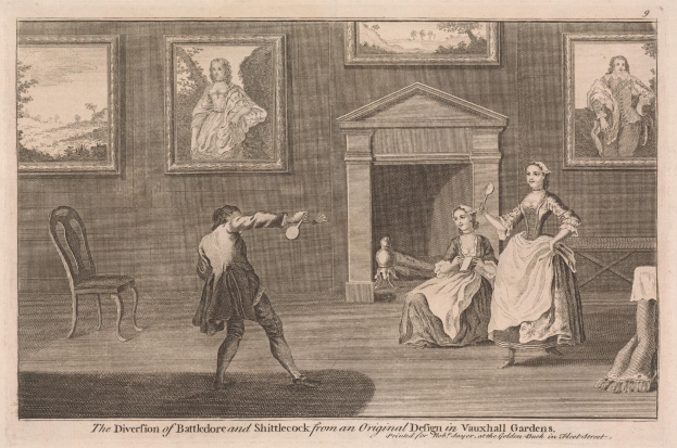 Zwei Personen spielen Tischtennis in einem Raum mit Kamin, Stühlen und gerahmten Fotos an der Wand, mit Text unten: "Die Abweichung von Battledore und Shuttlecock von einem Originalentwurf in Vauxhall Gardens."